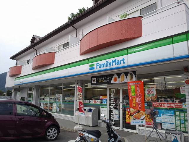 ゴールドクレストＢ コンビニ