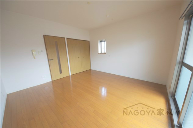 エルム塩付 リビング