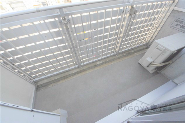 泉アパートメント ベランダ