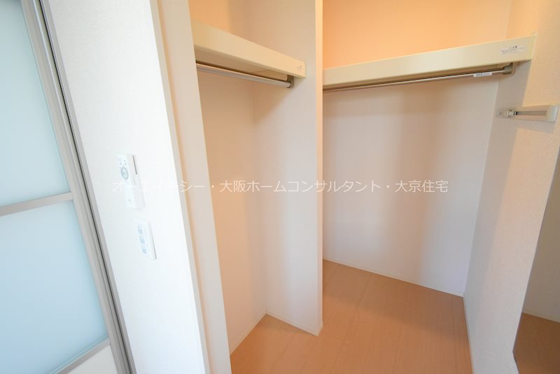 大阪府東大阪市新池島町３丁目9-16 収納