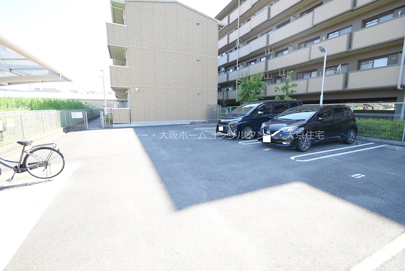 大阪府東大阪市新池島町３丁目9-16 駐車場