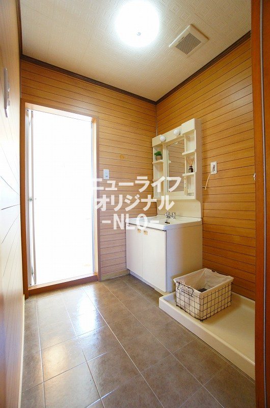 ロイアルヒルズパレス その他