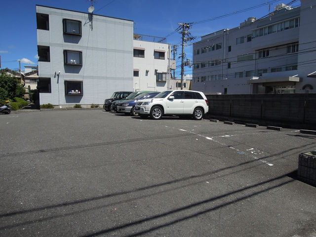 エスペランザ　　（西木の本） 駐車場