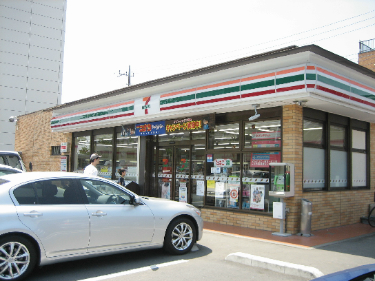 シエロ　アスール コンビニ
