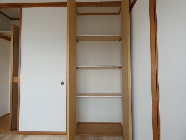 サン・シティ伊那Ｂ 収納