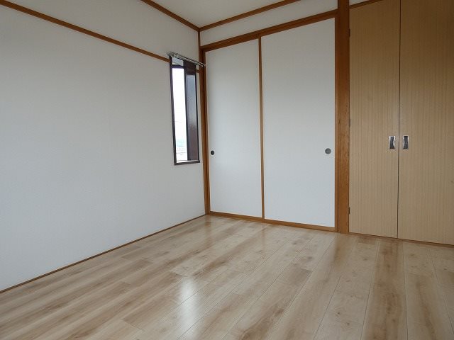サン・シティ伊那Ｂ ベッドルーム