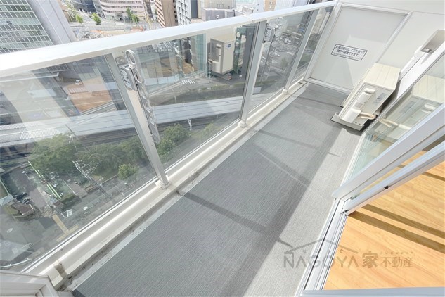 CORNES HOUSE NAGOYA ベランダ