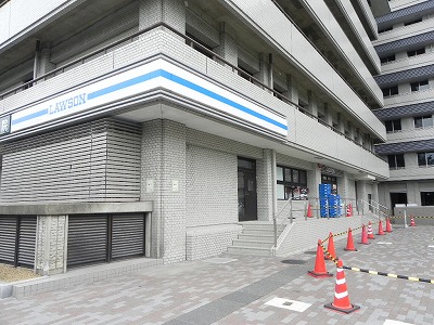 リーガル京都御所東 コンビニ