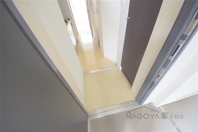 エステムプラザ名古屋栄プレミアム 玄関