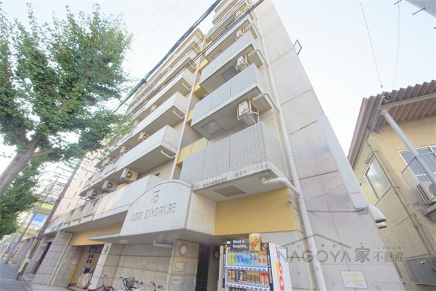 ドール新栄 外観