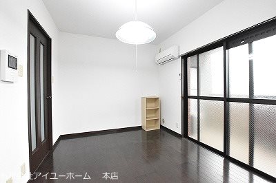 ロマネスク下到津 ベッドルーム