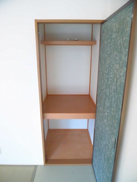 ハイカムールカスガ 収納