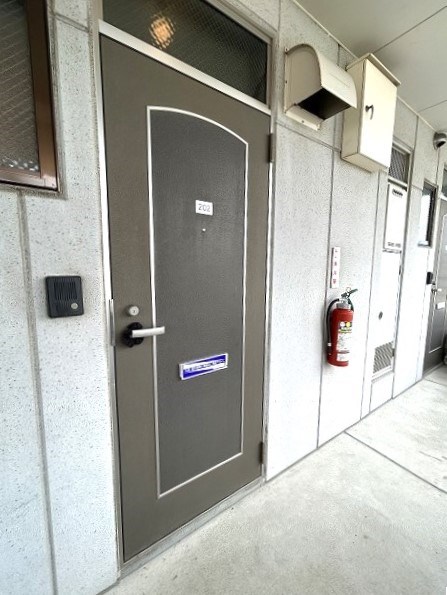 エクセレントハイツキーウエスト 玄関