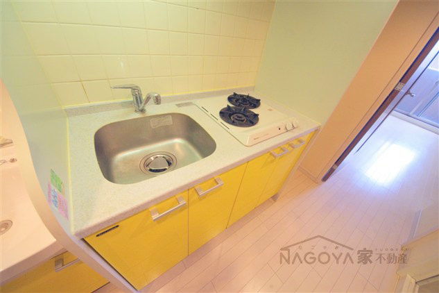 プレサンスＳＡＫＡＥ白川公園 キッチン