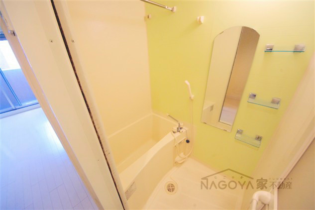 プレサンスＳＡＫＡＥ白川公園 風呂画像