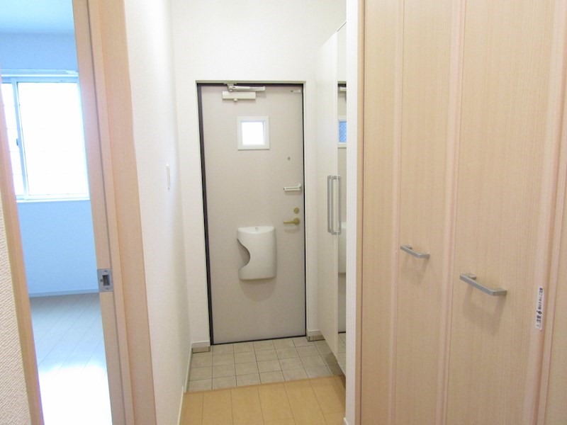 エアリーヒルⅢ 玄関