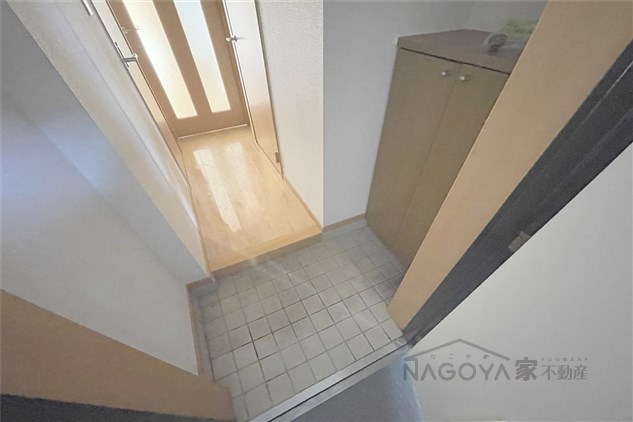 ベレーサ葵 玄関