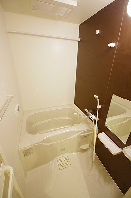 クリスタルガーデンⅡ  風呂画像