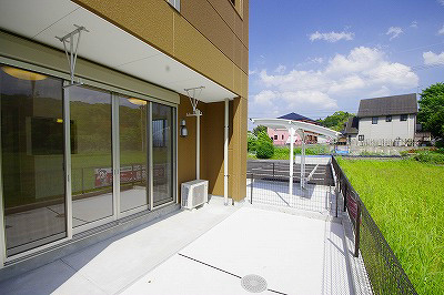 クリスタルガーデンⅡ  ベランダ