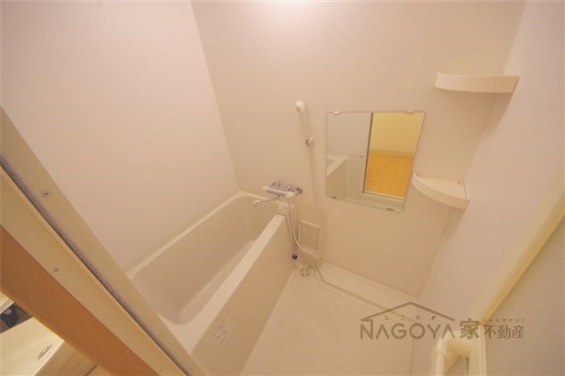 セレブランド堀田駅前 風呂画像