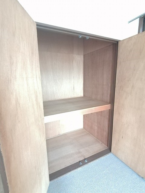 シンプルハイツベニス 収納