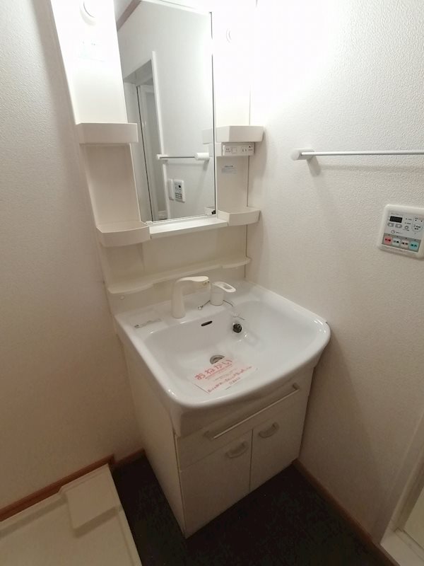 ベルブローテ 洗面所