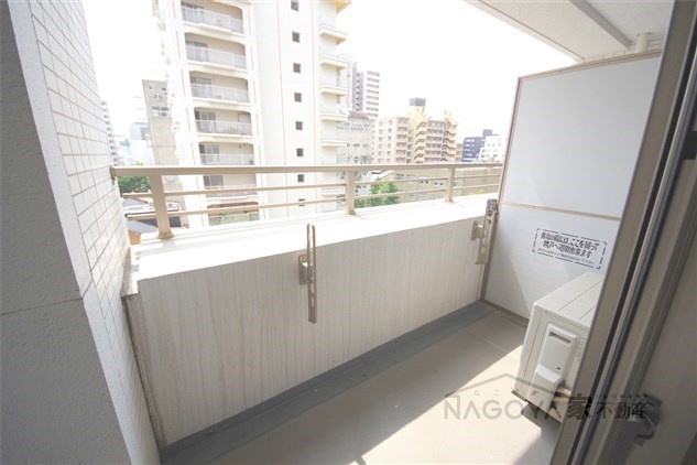 レジディア久屋大通 ベランダ