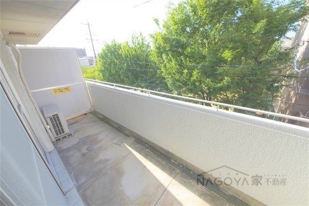 ベルメゾン大曽根 ベランダ