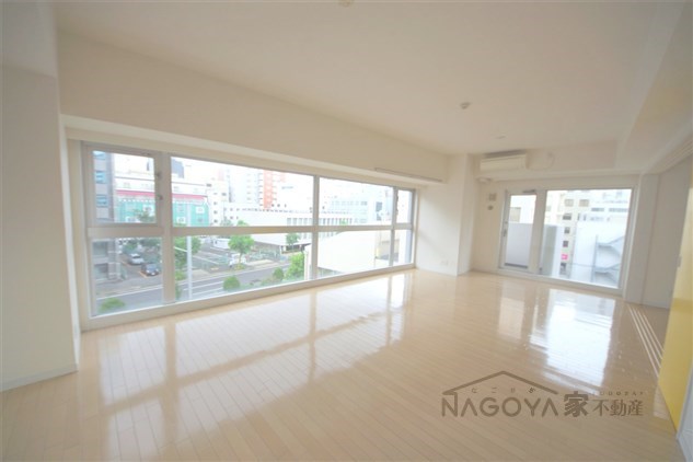 エスティメゾン葵 リビング