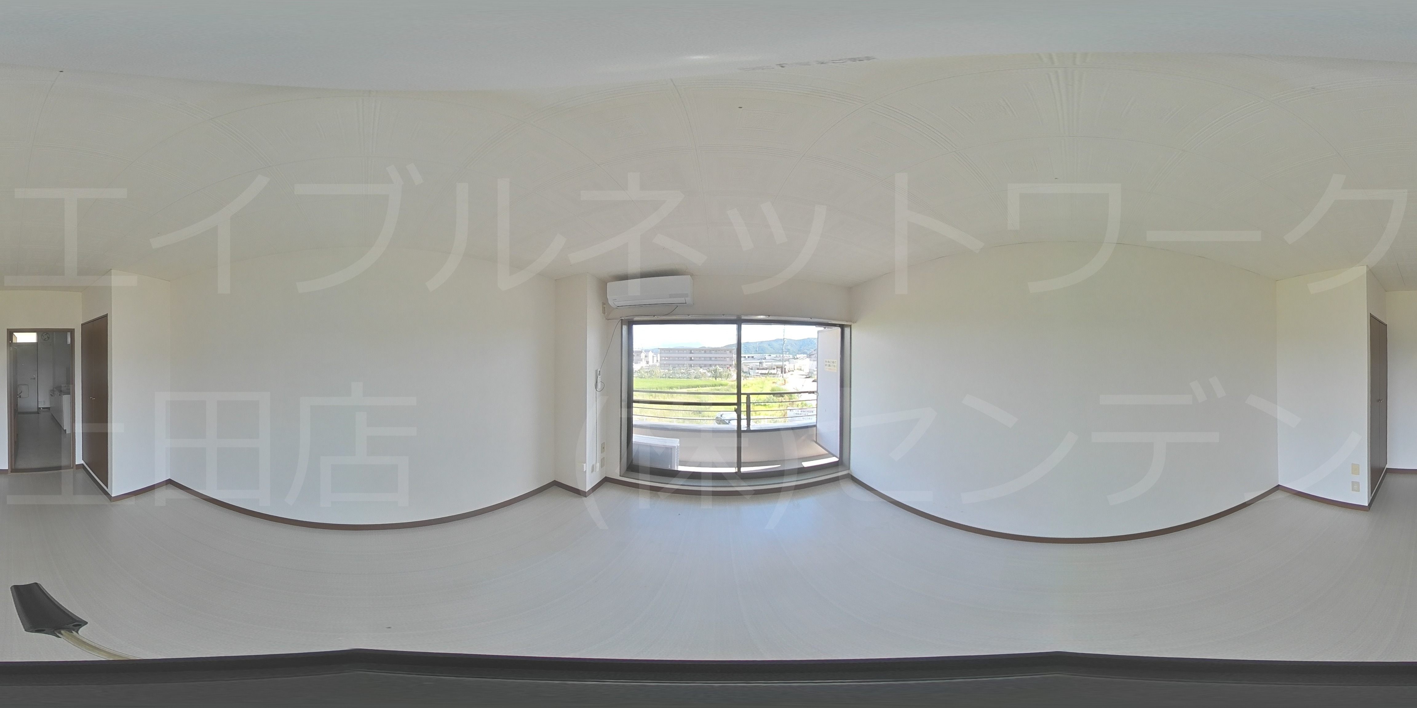 クラスター リビング