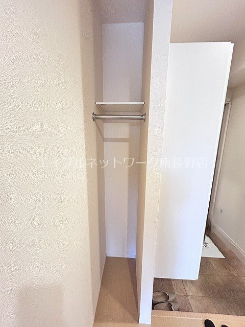 カーサ　レザン 収納