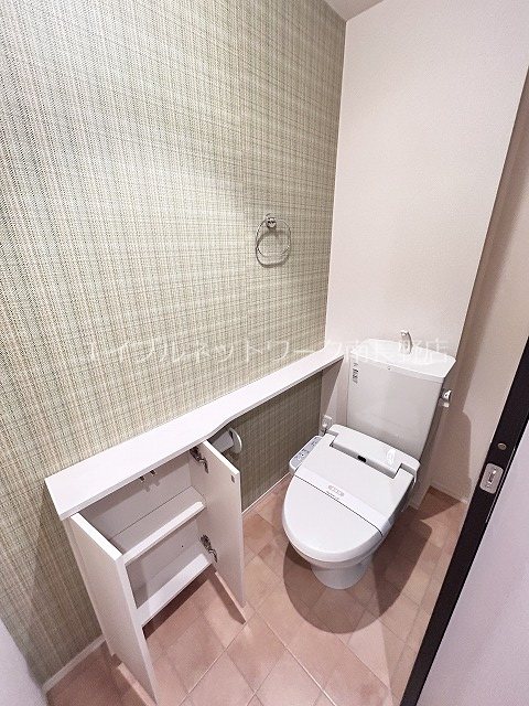 カーサ　レザン トイレ