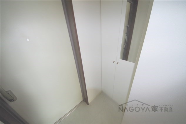 フォレシティ新栄 玄関