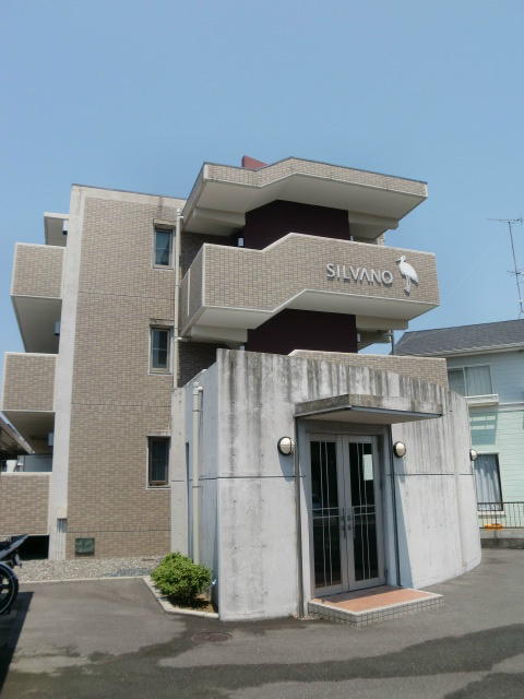 シルヴァーノ 103号室 外観