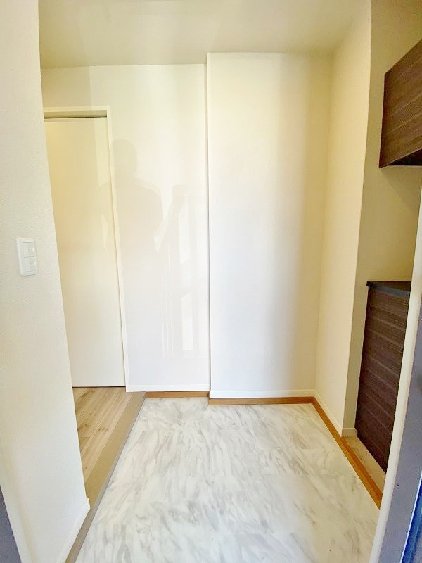 アヴェニールせいわ　Ａ棟 玄関