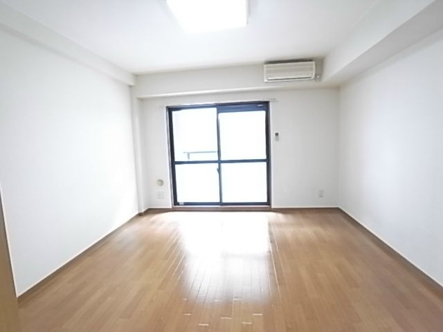 コモドパークハウス リビング