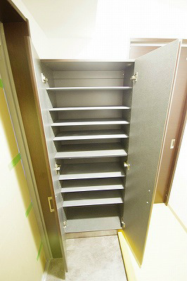 グランドコート嵐山 玄関