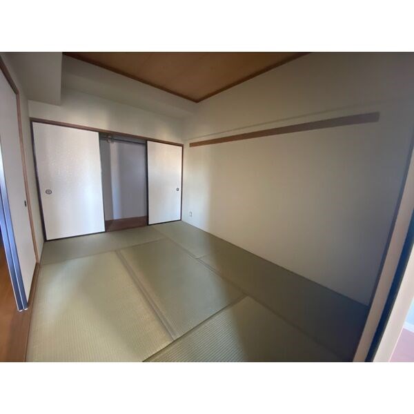 アベニュー泉 収納