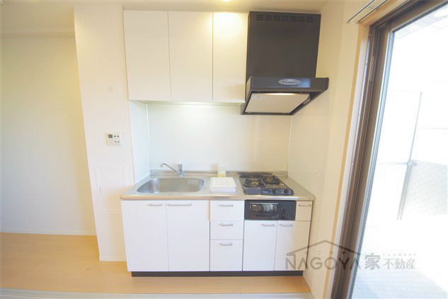 グランシャリオ栄 キッチン