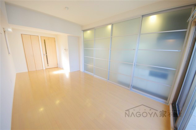 グランシャリオ栄 ベッドルーム