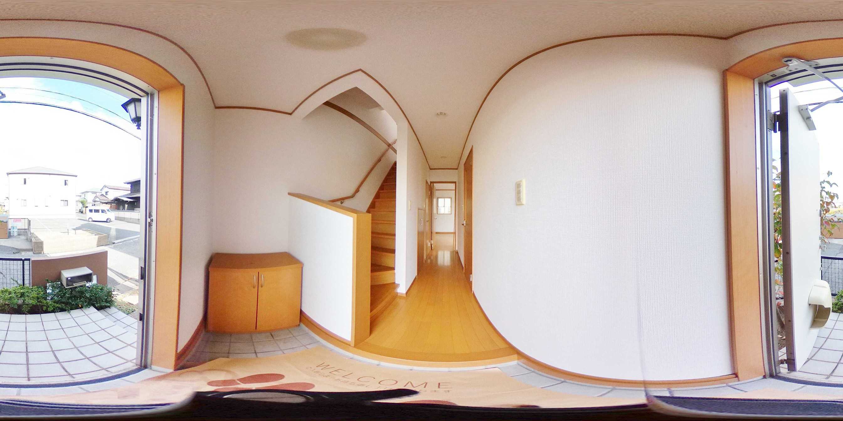 フィールドイン湯川Ⅲ　Ｄ棟 玄関