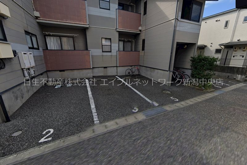 シリウス 駐車場