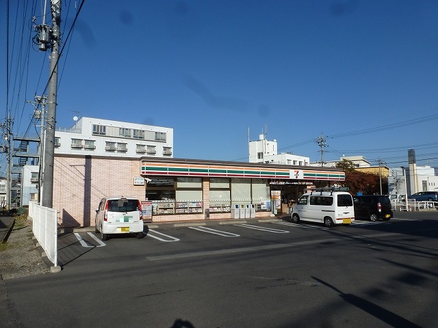 サンライズヴィレッジＡ棟 コンビニ