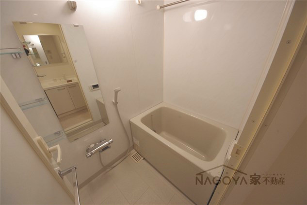 カスタリア栄 風呂画像