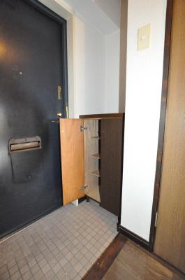 village kokura（ヴィラージュ小倉） 玄関