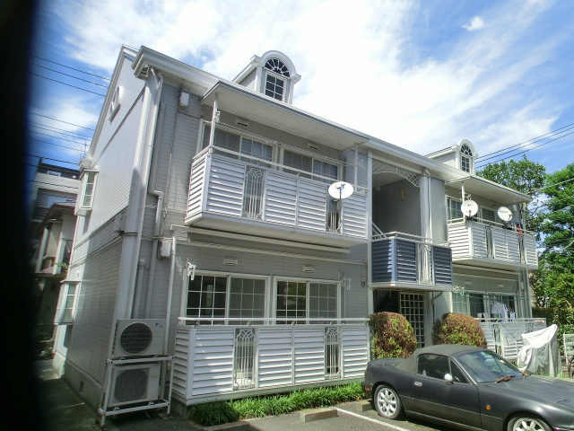 キャンディシュトラウセ 102号室 外観