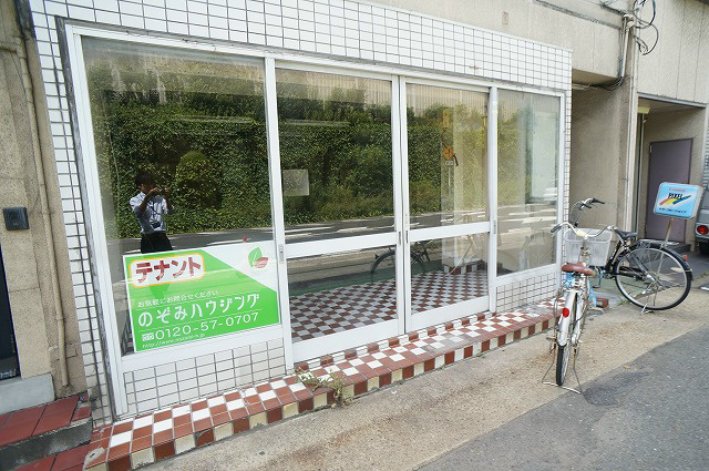 イーグル神足大張テナント 外観