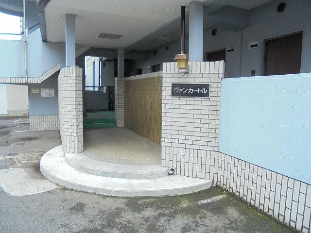ヴァンカートル エントランス