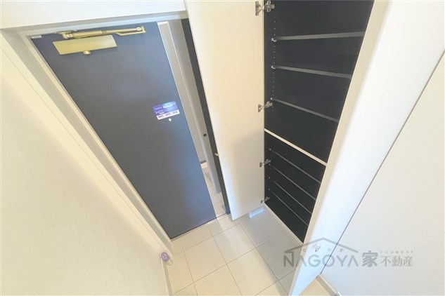 aLATO丸の内 玄関