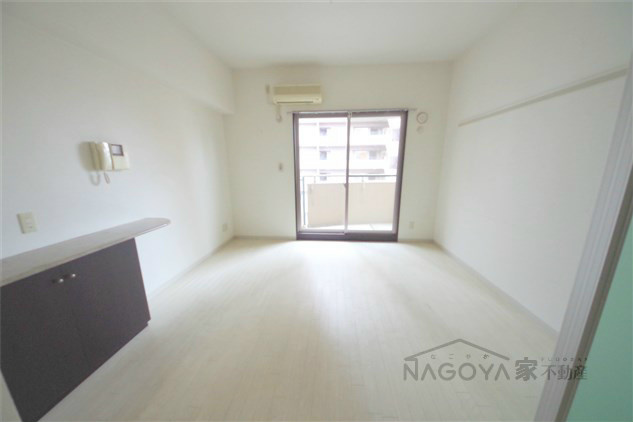 アウローラ泉０４ リビング